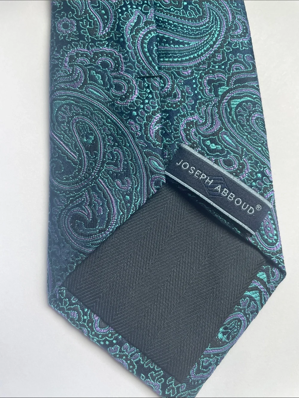 VTG J ABBOUD SILK BROCADE TIE